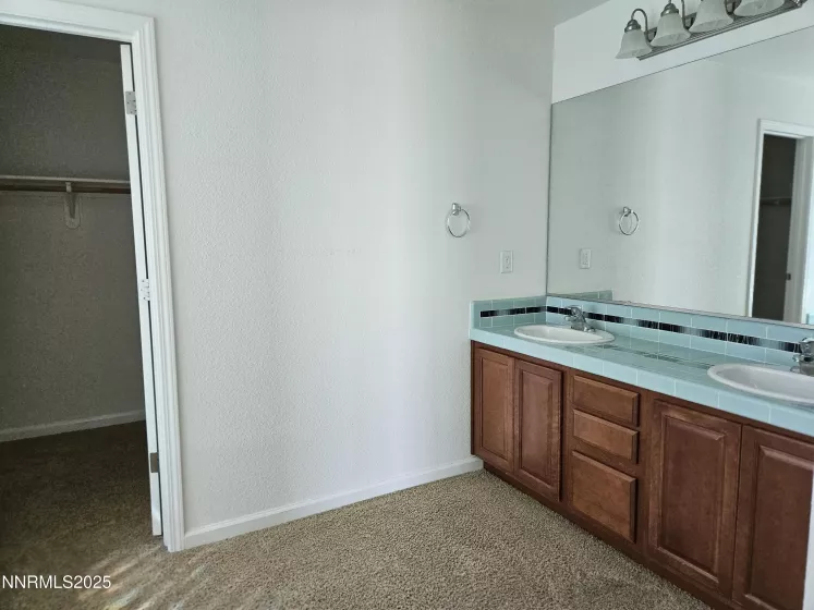 7900 Beech, Silver Springs, Nevada 89429, 4 Bedrooms Bedrooms, ,3 BathroomsBathrooms,Residential,Residential,Beech,250052750