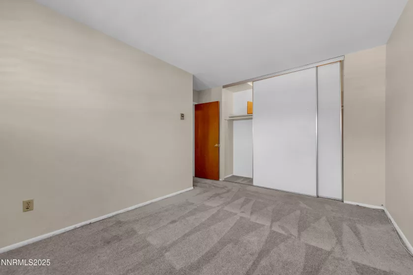 419 Smithridge, Reno, Nevada 89502, 2 Bedrooms Bedrooms, ,2 BathroomsBathrooms,Residential,Residential,Smithridge,250052758