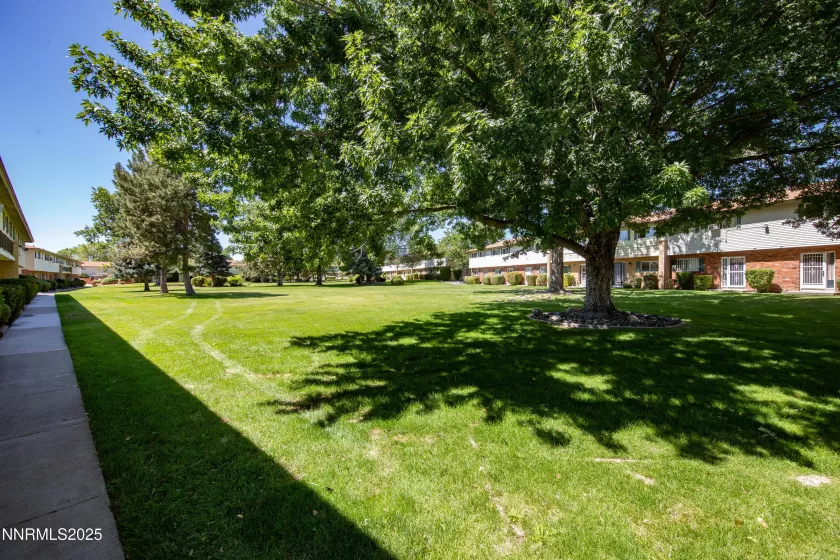 419 Smithridge, Reno, Nevada 89502, 2 Bedrooms Bedrooms, ,2 BathroomsBathrooms,Residential,Residential,Smithridge,250052758