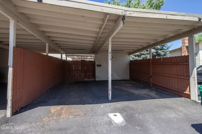 419 Smithridge, Reno, Nevada 89502, 2 Bedrooms Bedrooms, ,2 BathroomsBathrooms,Residential,Residential,Smithridge,250052758