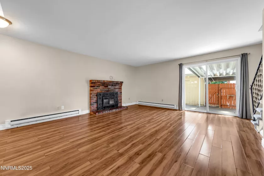 419 Smithridge, Reno, Nevada 89502, 2 Bedrooms Bedrooms, ,2 BathroomsBathrooms,Residential,Residential,Smithridge,250052758