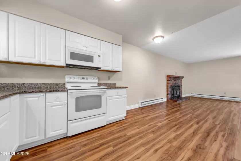 419 Smithridge, Reno, Nevada 89502, 2 Bedrooms Bedrooms, ,2 BathroomsBathrooms,Residential,Residential,Smithridge,250052758