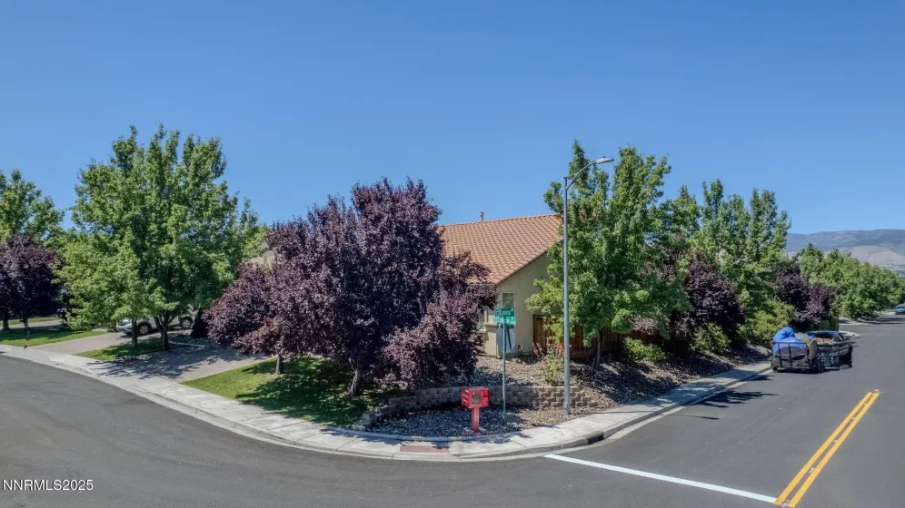 11405 Crotone, Reno, Nevada 89521, 3 Bedrooms Bedrooms, ,2 BathroomsBathrooms,Residential,Residential,Crotone,250052768