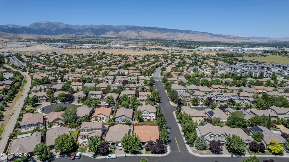 11405 Crotone, Reno, Nevada 89521, 3 Bedrooms Bedrooms, ,2 BathroomsBathrooms,Residential,Residential,Crotone,250052768