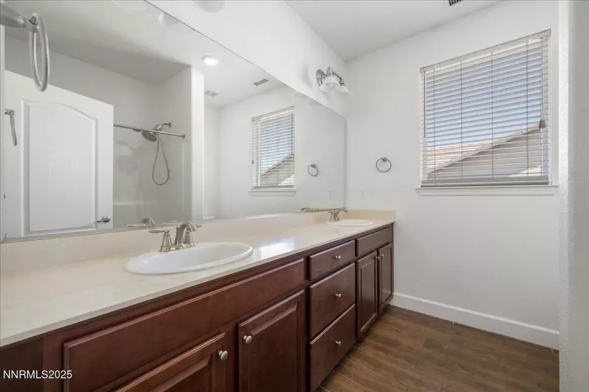 10365 Gold Mine, Reno, Nevada 89521, 4 Bedrooms Bedrooms, ,4 BathroomsBathrooms,Residential,Residential,Gold Mine,250052766