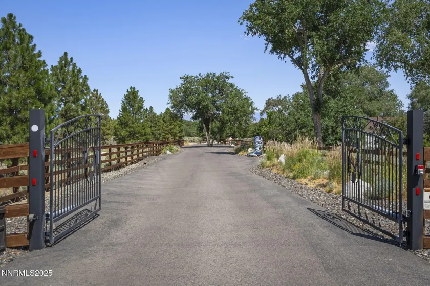 1777 Winnie, Carson City, Nevada 89703, 2 Bedrooms Bedrooms, ,4 BathroomsBathrooms,Residential,Residential,Winnie,250052770