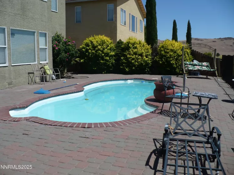 3160 Creekside, Sparks, Nevada 89431, 4 Bedrooms Bedrooms, ,3 BathroomsBathrooms,Residential,Residential,Creekside,250052774