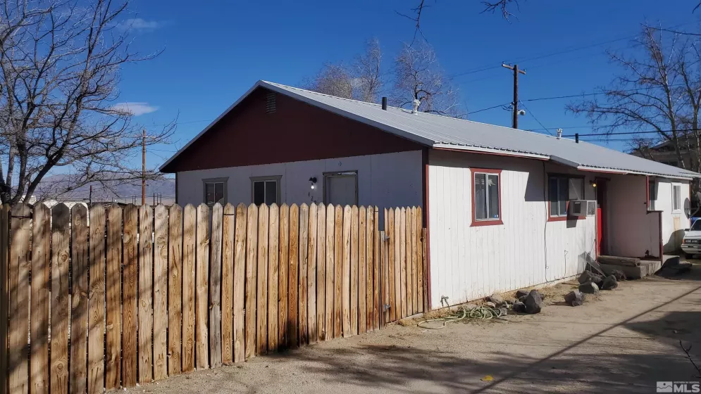 422 C, Hawthorne, Nevada 89415, ,Residential Income,Residential,C,250001417