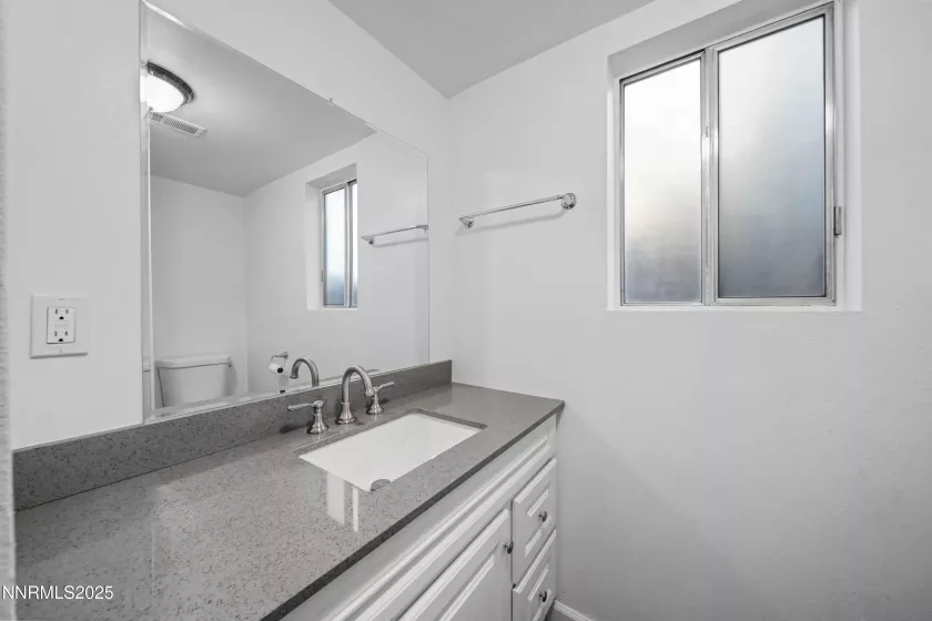 1006 Greenbrae, Sparks, Nevada 89431, 3 Bedrooms Bedrooms, ,2 BathroomsBathrooms,Residential,Residential,Greenbrae,250052782