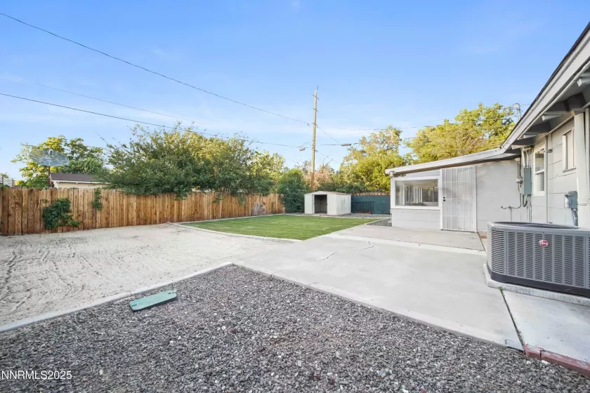 1006 Greenbrae, Sparks, Nevada 89431, 3 Bedrooms Bedrooms, ,2 BathroomsBathrooms,Residential,Residential,Greenbrae,250052782
