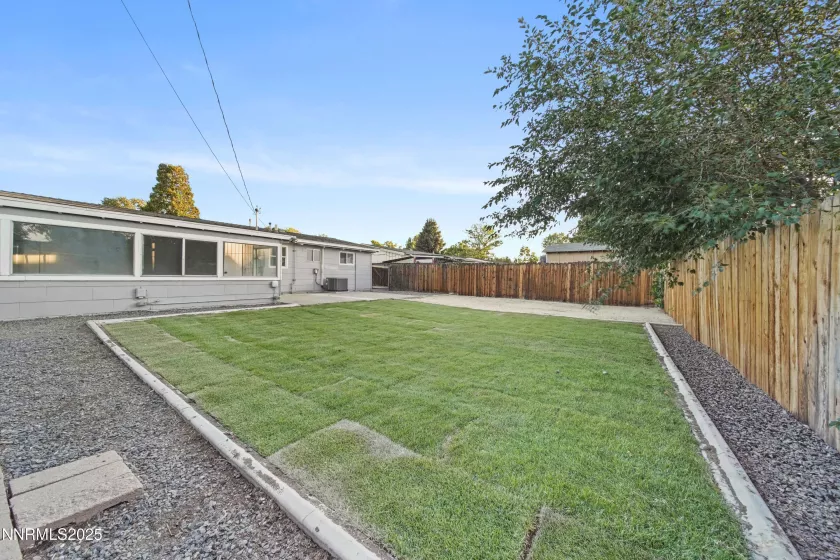 1006 Greenbrae, Sparks, Nevada 89431, 3 Bedrooms Bedrooms, ,2 BathroomsBathrooms,Residential,Residential,Greenbrae,250052782