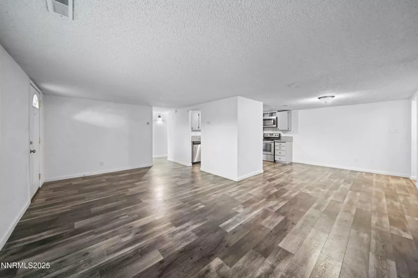 1006 Greenbrae, Sparks, Nevada 89431, 3 Bedrooms Bedrooms, ,2 BathroomsBathrooms,Residential,Residential,Greenbrae,250052782