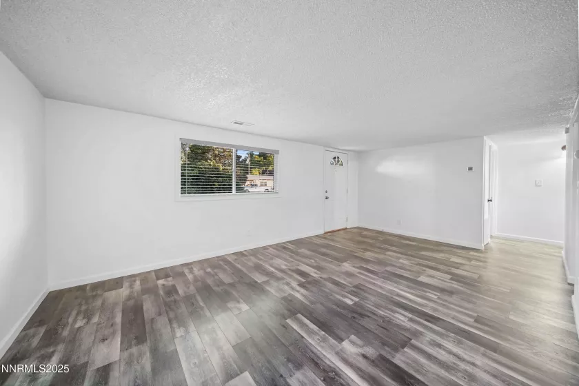 1006 Greenbrae, Sparks, Nevada 89431, 3 Bedrooms Bedrooms, ,2 BathroomsBathrooms,Residential,Residential,Greenbrae,250052782