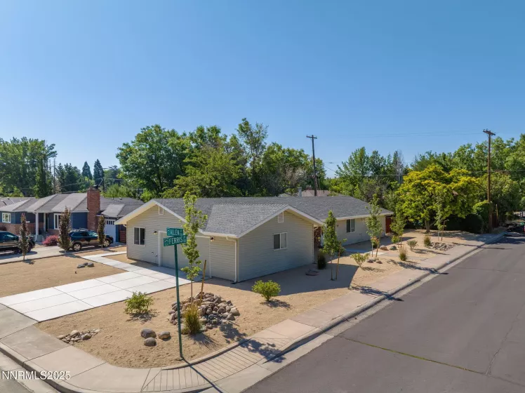 700 Ferris, Reno, Nevada 89509, 3 Bedrooms Bedrooms, ,2 BathroomsBathrooms,Residential,Residential,Ferris,250052786