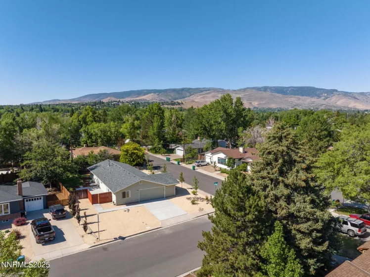 700 Ferris, Reno, Nevada 89509, 3 Bedrooms Bedrooms, ,2 BathroomsBathrooms,Residential,Residential,Ferris,250052786