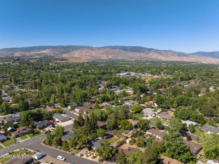 700 Ferris, Reno, Nevada 89509, 3 Bedrooms Bedrooms, ,2 BathroomsBathrooms,Residential,Residential,Ferris,250052786