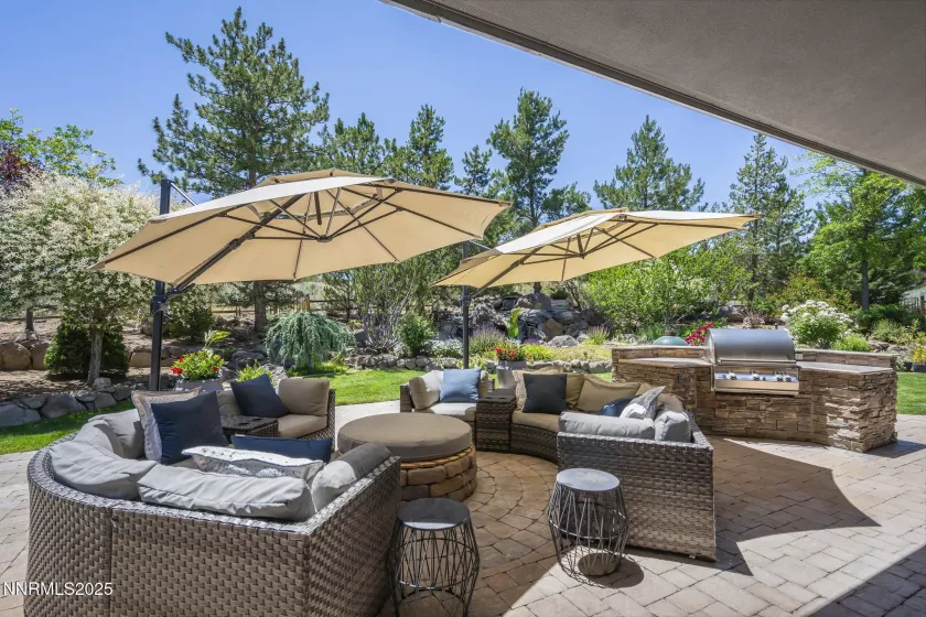 1391 Amado, Reno, Nevada 89511, 4 Bedrooms Bedrooms, ,4 BathroomsBathrooms,Residential,Residential,Amado,250052787