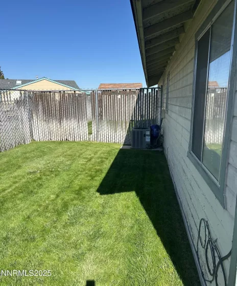 1542 Firebox, Carson City, Nevada 89701, ,Residential Income,Residential,Firebox,250052789