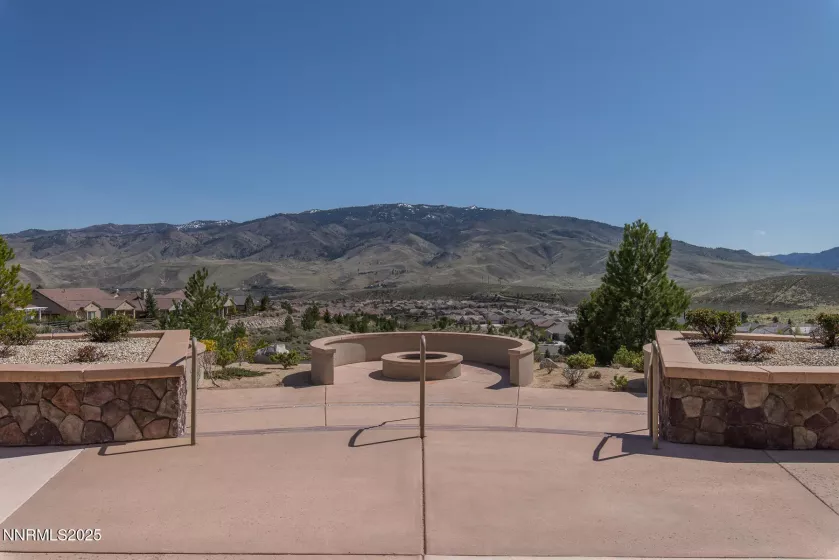 Aspen Lodge Clubhouse Patio