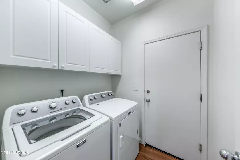9578 Rusty Nail, Reno, Nevada 89521, 3 Bedrooms Bedrooms, ,2 BathroomsBathrooms,Residential,Residential,Rusty Nail,250052795