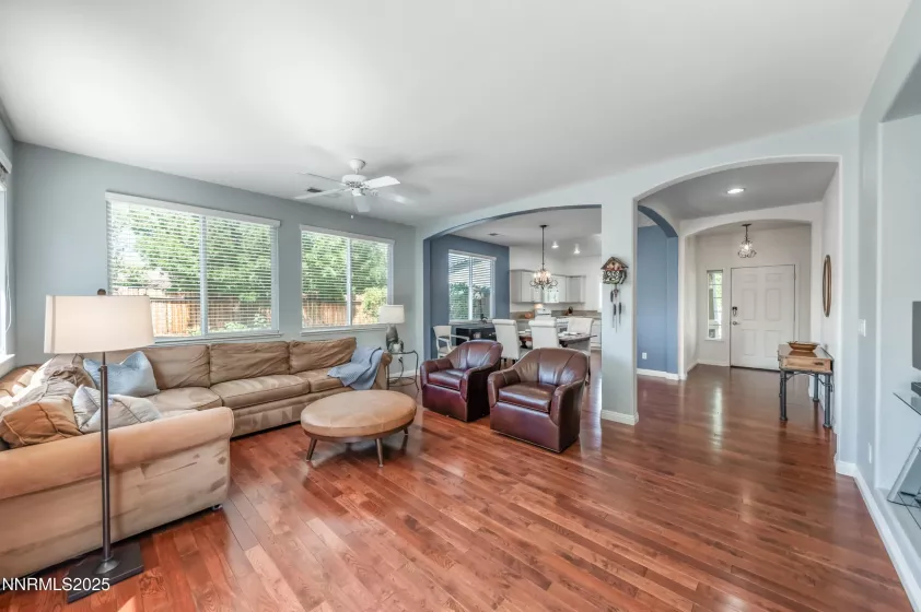 9578 Rusty Nail, Reno, Nevada 89521, 3 Bedrooms Bedrooms, ,2 BathroomsBathrooms,Residential,Residential,Rusty Nail,250052795