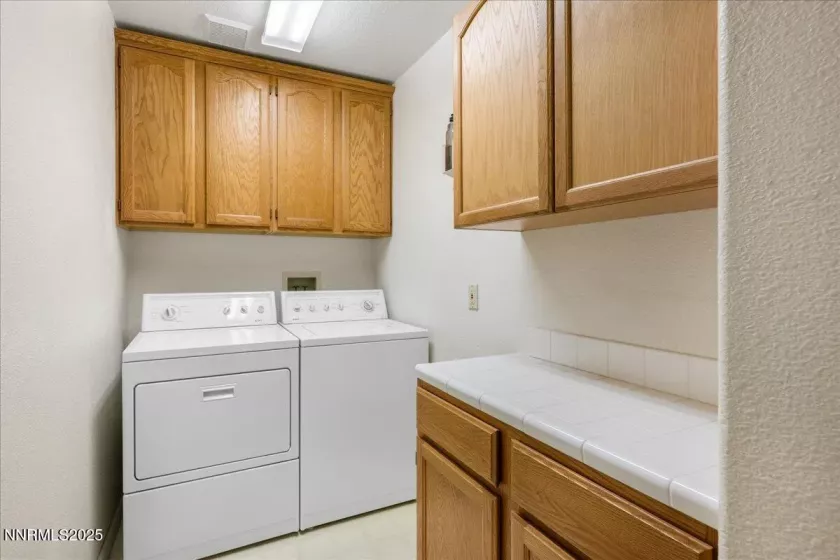1290 Saddlehorn, Minden, Nevada 89423, 3 Bedrooms Bedrooms, ,2 BathroomsBathrooms,Residential,Residential,Saddlehorn,250052804
