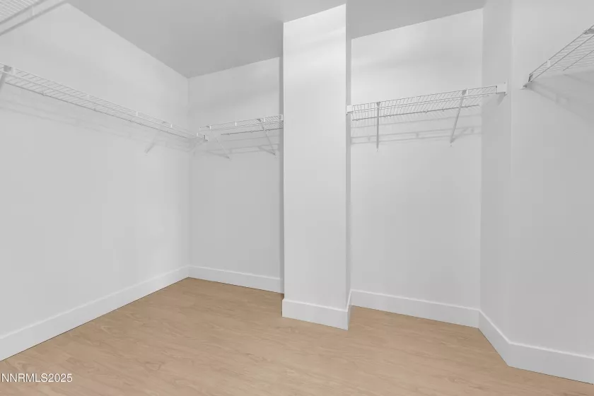 8868 Silverkist, Reno, Nevada 89506, 4 Bedrooms Bedrooms, ,3 BathroomsBathrooms,Residential,Residential,Silverkist,250052810