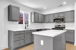 8868 Silverkist, Reno, Nevada 89506, 4 Bedrooms Bedrooms, ,3 BathroomsBathrooms,Residential,Residential,Silverkist,250052810