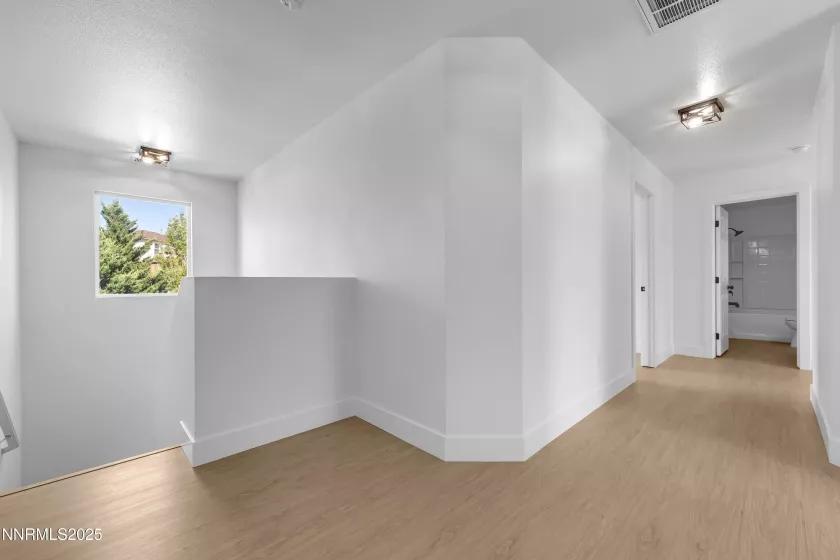 8868 Silverkist, Reno, Nevada 89506, 4 Bedrooms Bedrooms, ,3 BathroomsBathrooms,Residential,Residential,Silverkist,250052810