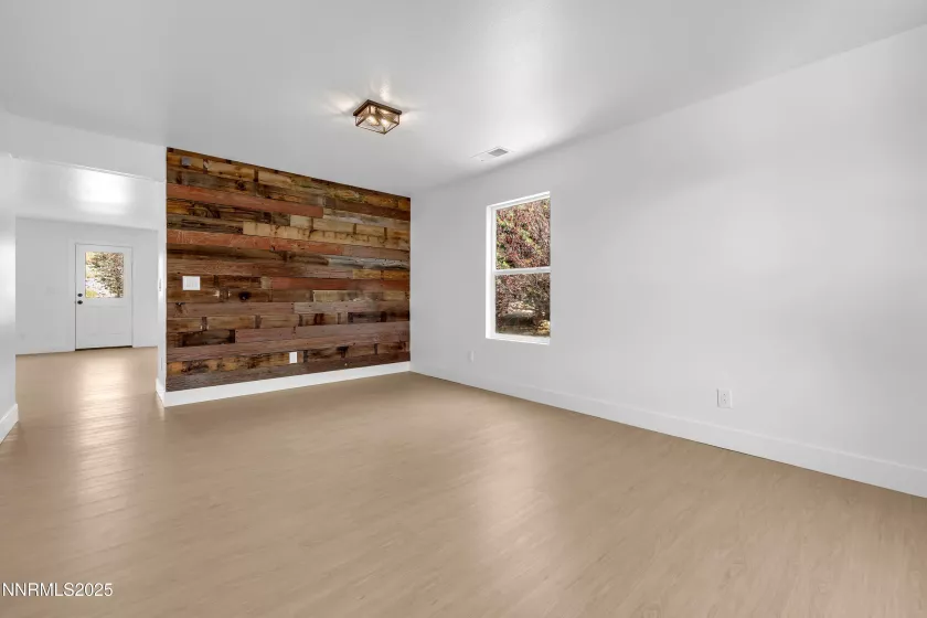 8868 Silverkist, Reno, Nevada 89506, 4 Bedrooms Bedrooms, ,3 BathroomsBathrooms,Residential,Residential,Silverkist,250052810
