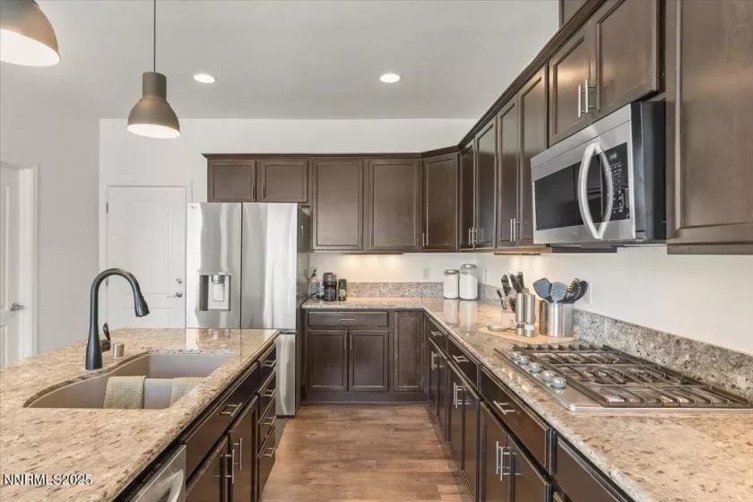 9620 Jessica, Reno, Nevada 89521, 4 Bedrooms Bedrooms, ,3 BathroomsBathrooms,Residential,Residential,Jessica,250052818