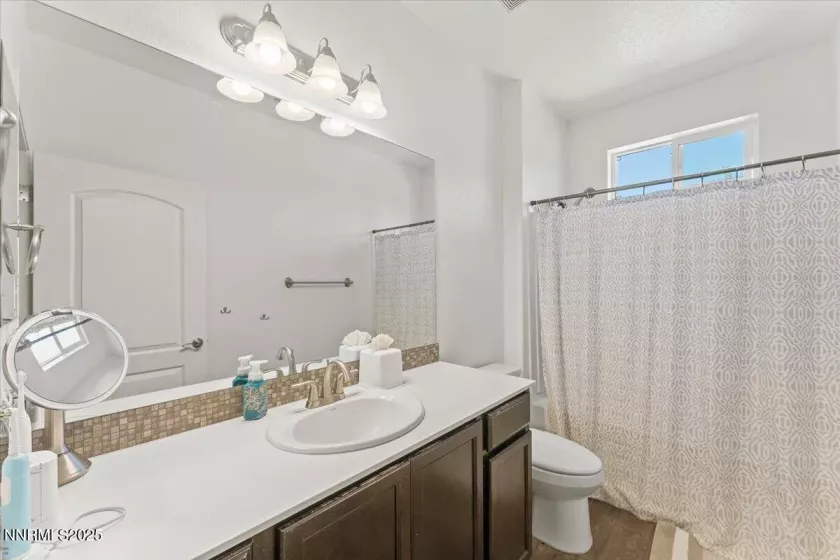 9620 Jessica, Reno, Nevada 89521, 4 Bedrooms Bedrooms, ,3 BathroomsBathrooms,Residential,Residential,Jessica,250052818