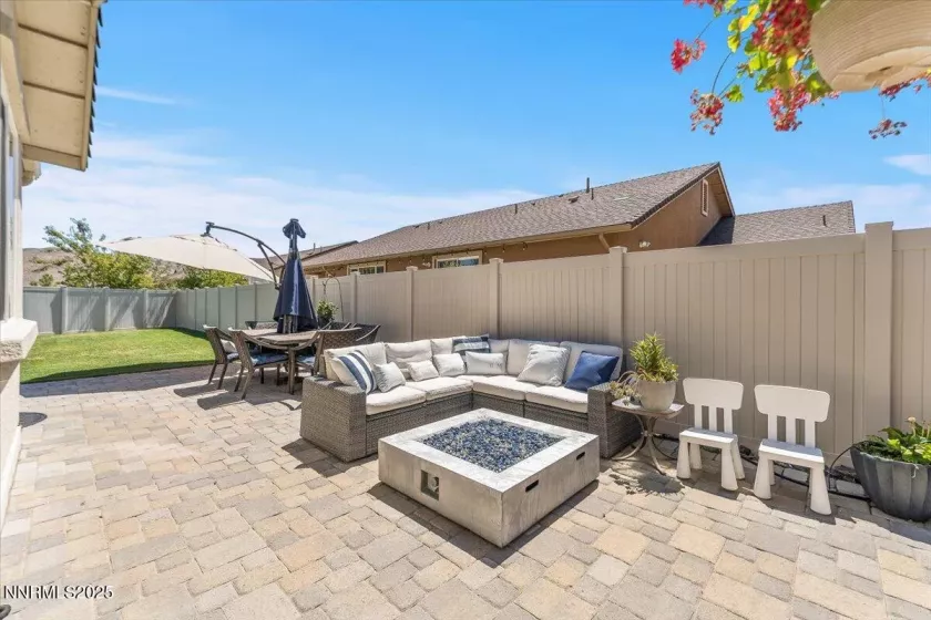 9620 Jessica, Reno, Nevada 89521, 4 Bedrooms Bedrooms, ,3 BathroomsBathrooms,Residential,Residential,Jessica,250052818