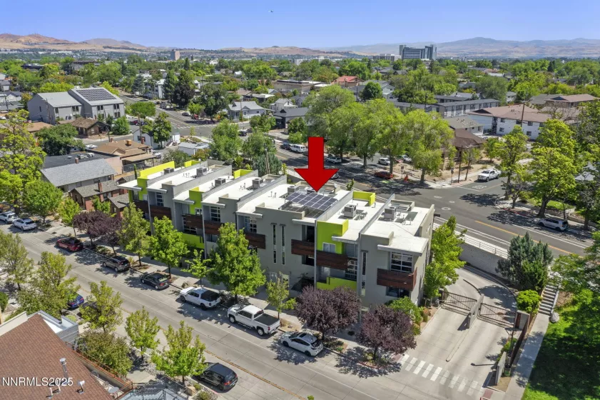 880 Center, Reno, Nevada 89501, 2 Bedrooms Bedrooms, ,3 BathroomsBathrooms,Residential,Residential,Center,250052838
