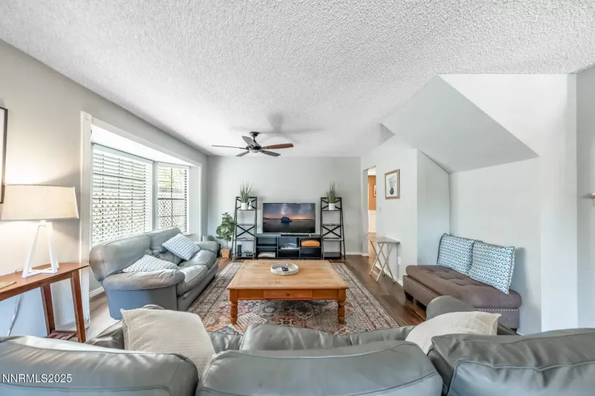 1651 Ashbury, Reno, Nevada 89523, 4 Bedrooms Bedrooms, ,3 BathroomsBathrooms,Residential,Residential,Ashbury,250052840