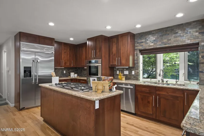 1705 Blue Spruce, Reno, Nevada 89511, 4 Bedrooms Bedrooms, ,3 BathroomsBathrooms,Residential,Residential,Blue Spruce,250052846