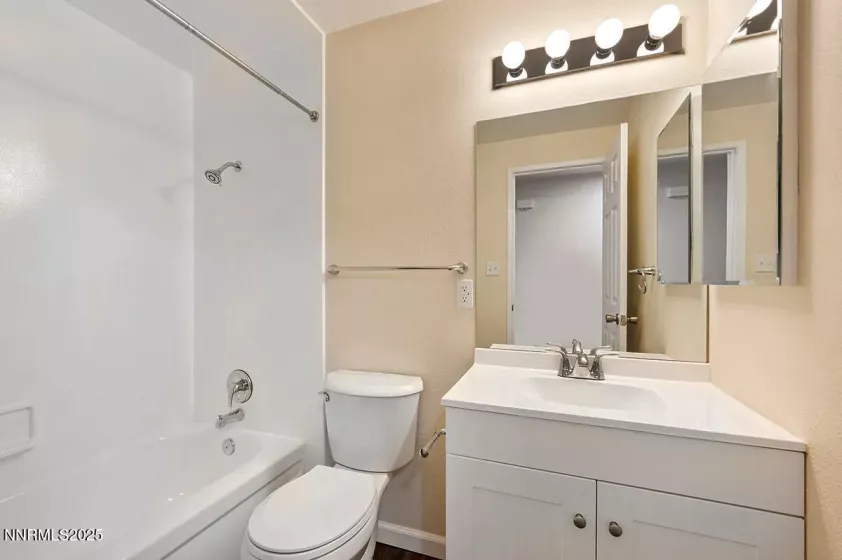 3670 Meeks, Reno, Nevada 89503, 3 Bedrooms Bedrooms, ,2 BathroomsBathrooms,Residential,Residential,Meeks,250052845