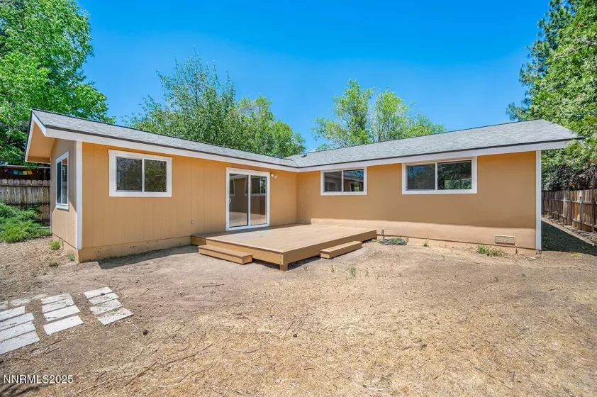 3670 Meeks, Reno, Nevada 89503, 3 Bedrooms Bedrooms, ,2 BathroomsBathrooms,Residential,Residential,Meeks,250052845
