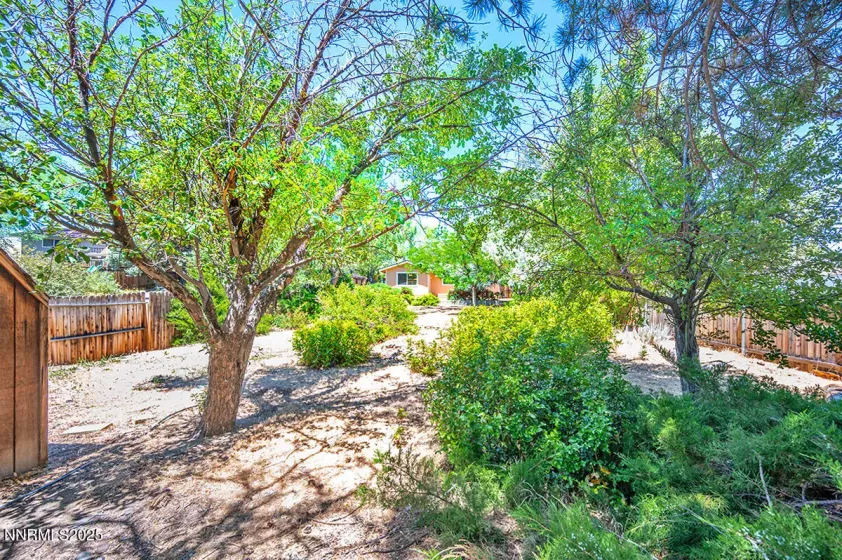 3670 Meeks, Reno, Nevada 89503, 3 Bedrooms Bedrooms, ,2 BathroomsBathrooms,Residential,Residential,Meeks,250052845