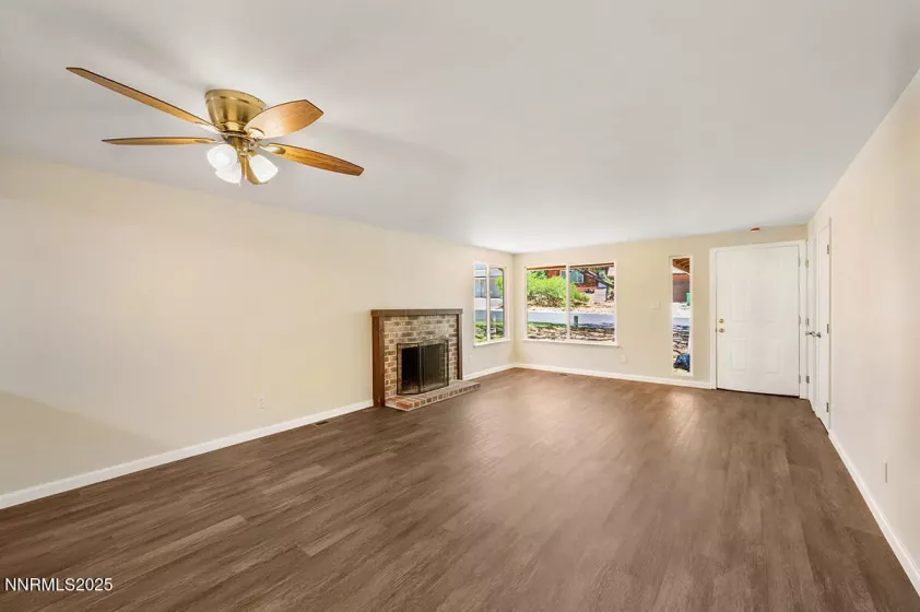 3670 Meeks, Reno, Nevada 89503, 3 Bedrooms Bedrooms, ,2 BathroomsBathrooms,Residential,Residential,Meeks,250052845