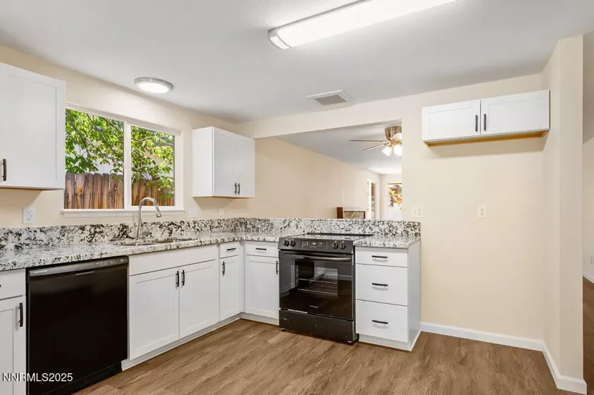 3670 Meeks, Reno, Nevada 89503, 3 Bedrooms Bedrooms, ,2 BathroomsBathrooms,Residential,Residential,Meeks,250052845
