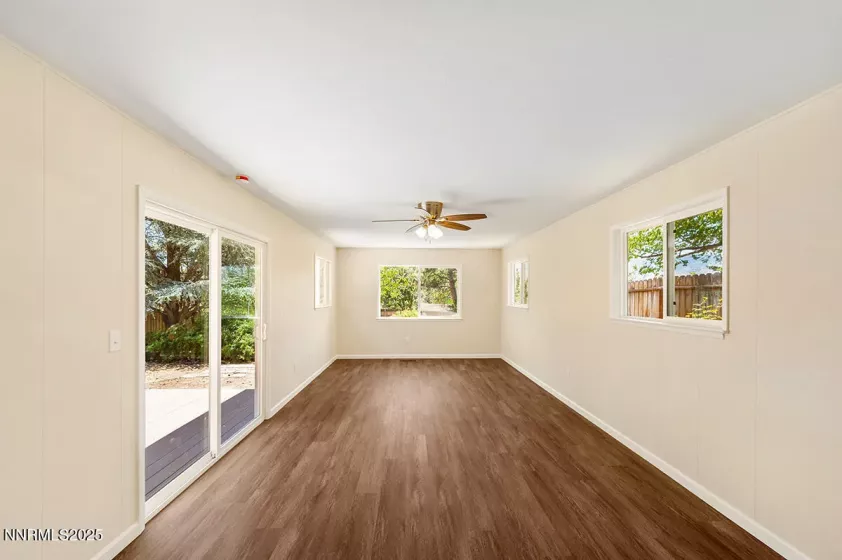 3670 Meeks, Reno, Nevada 89503, 3 Bedrooms Bedrooms, ,2 BathroomsBathrooms,Residential,Residential,Meeks,250052845