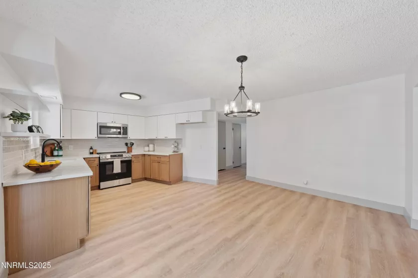 1745 Vance, Sparks, Nevada 89431, 3 Bedrooms Bedrooms, ,2 BathroomsBathrooms,Residential,Residential,Vance,250052847