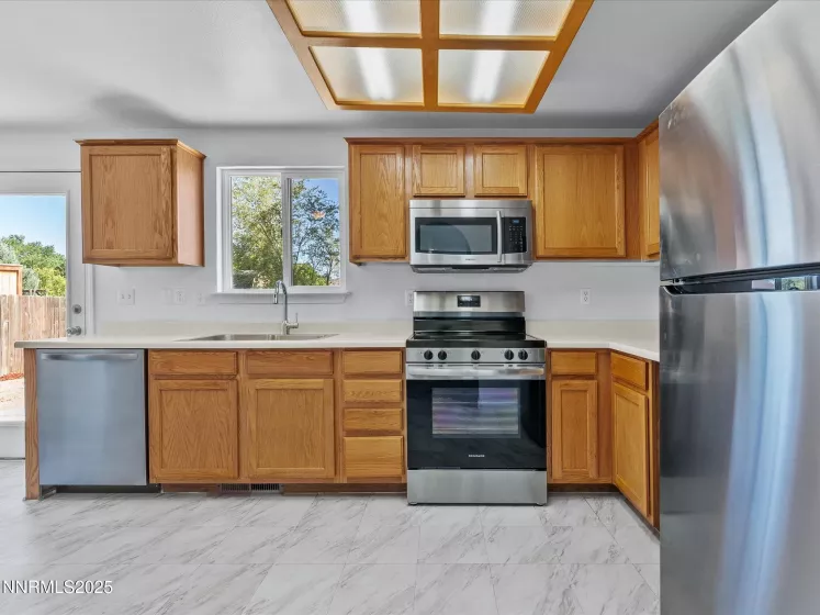 837 Columbine, Fernley, Nevada 89408, 3 Bedrooms Bedrooms, ,2 BathroomsBathrooms,Residential,Residential,Columbine,250052848