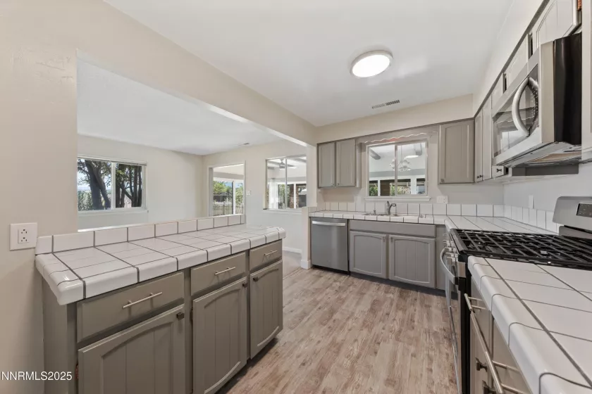 1513 Riverview, Gardnerville, Nevada 89460, 3 Bedrooms Bedrooms, ,2 BathroomsBathrooms,Residential,Residential,Riverview,250052854