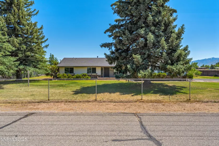 1513 Riverview, Gardnerville, Nevada 89460, 3 Bedrooms Bedrooms, ,2 BathroomsBathrooms,Residential,Residential,Riverview,250052854