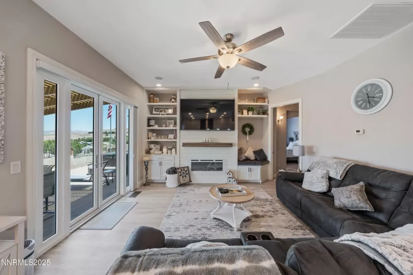 1703 Cloud Peak, Sparks, Nevada 89436, 3 Bedrooms Bedrooms, ,3 BathroomsBathrooms,Residential,Residential,Cloud Peak,250052858