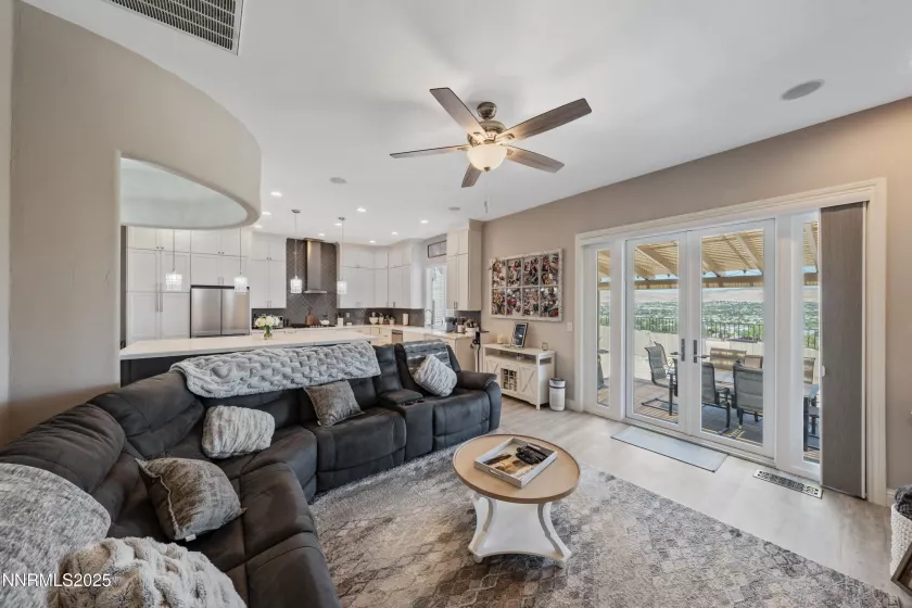 1703 Cloud Peak, Sparks, Nevada 89436, 3 Bedrooms Bedrooms, ,3 BathroomsBathrooms,Residential,Residential,Cloud Peak,250052858