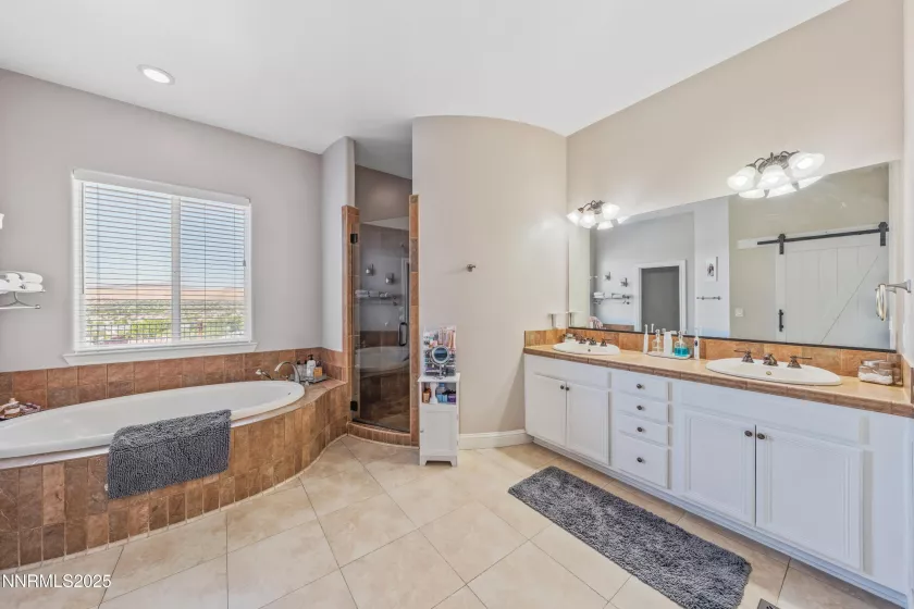 1703 Cloud Peak, Sparks, Nevada 89436, 3 Bedrooms Bedrooms, ,3 BathroomsBathrooms,Residential,Residential,Cloud Peak,250052858