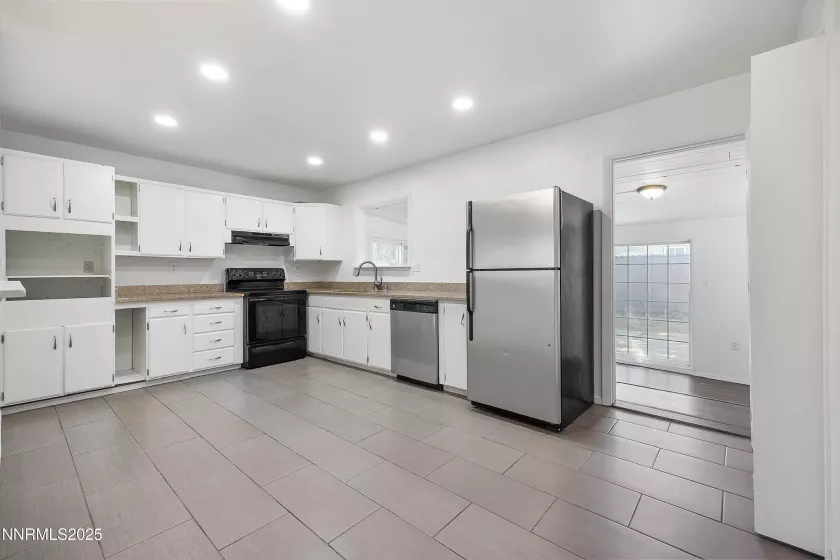 4571 Aster, Reno, Nevada 89502, 3 Bedrooms Bedrooms, ,2 BathroomsBathrooms,Residential,Residential,Aster,250052857